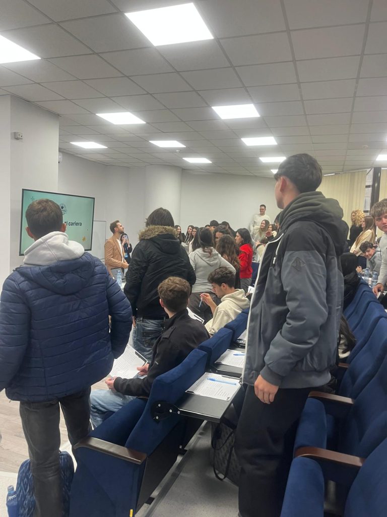 Workshop de orientare în carieră pentru liceeni